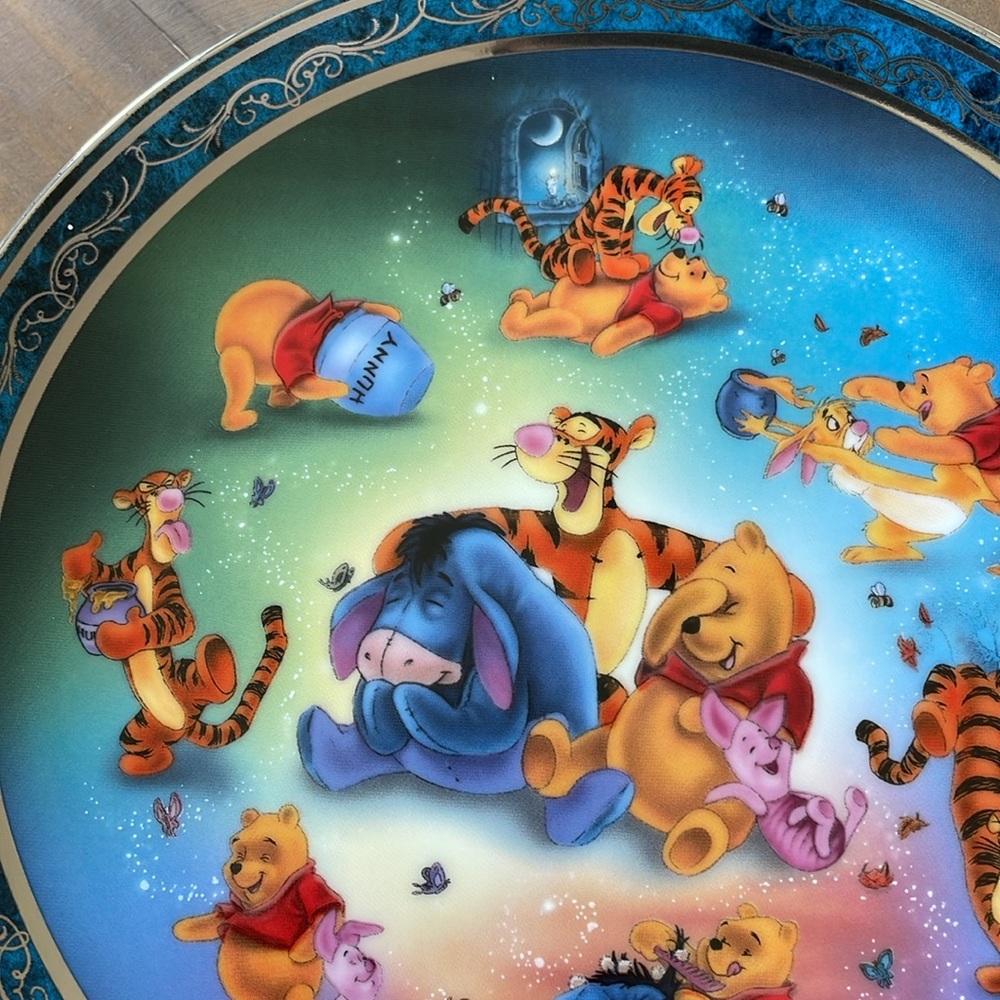 VINTAGE “Winnie the Pooh” Collector’s Plate